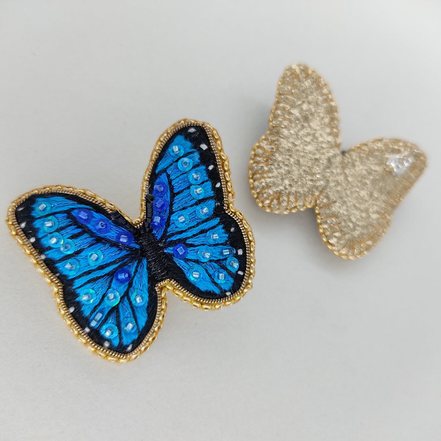 Boucles d'oreilles Morpho